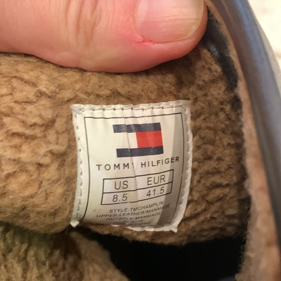 Men’s Hilfiger winter boots size 8.5 - Picture 4 of 4